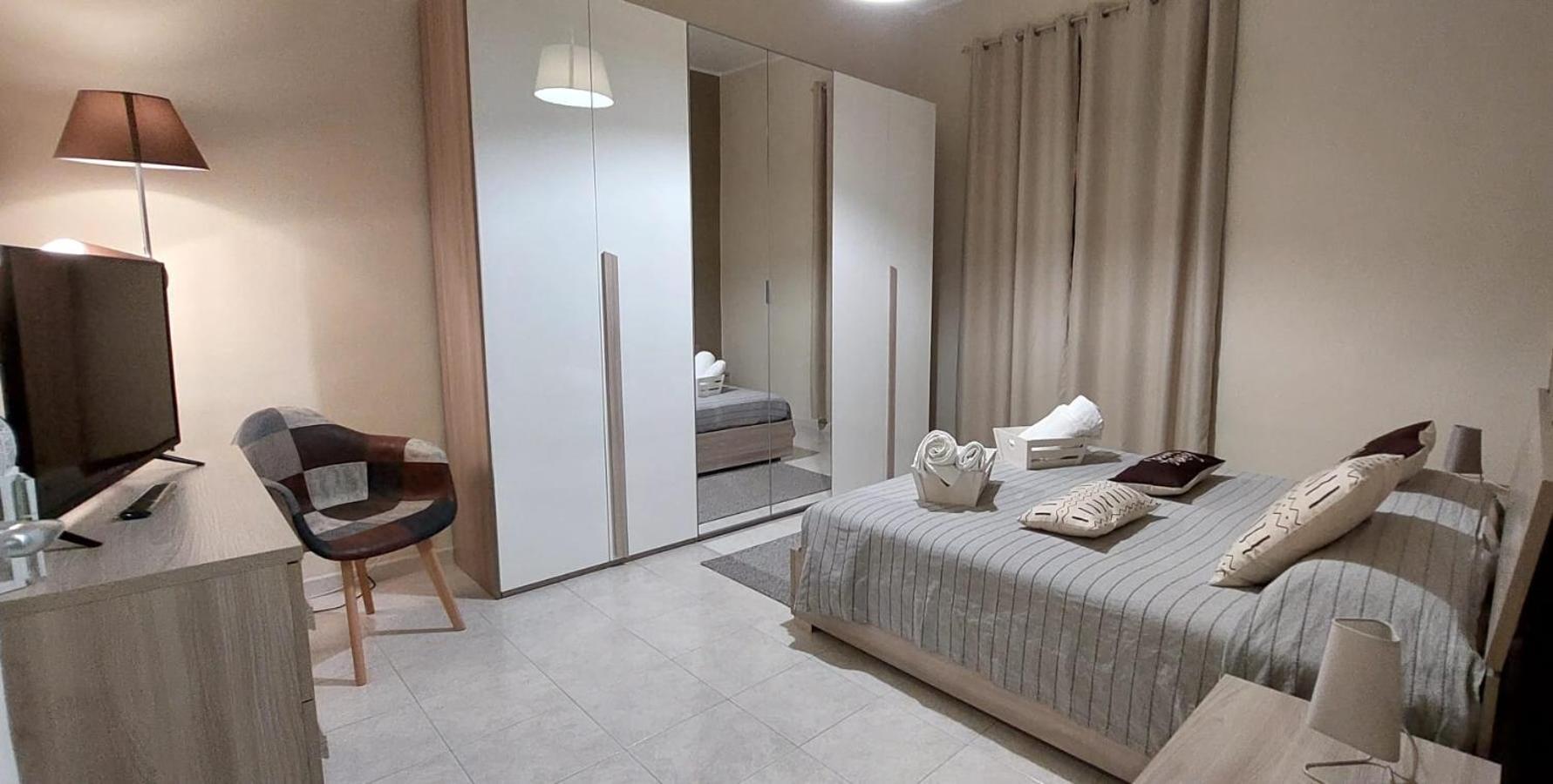 Apartment La Maison - Short *