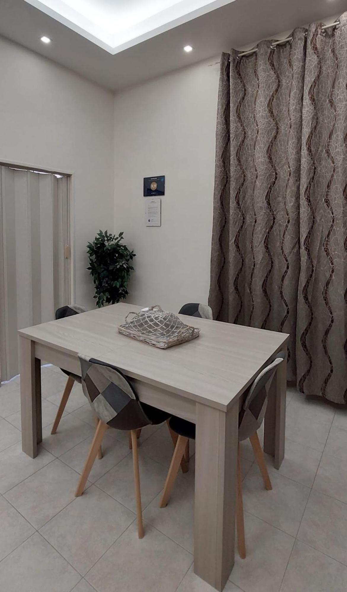 La Maison - Short * Campobasso